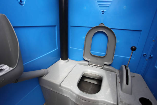 Best Portable Restroom Removal and Pickup  in Earlimart, CA